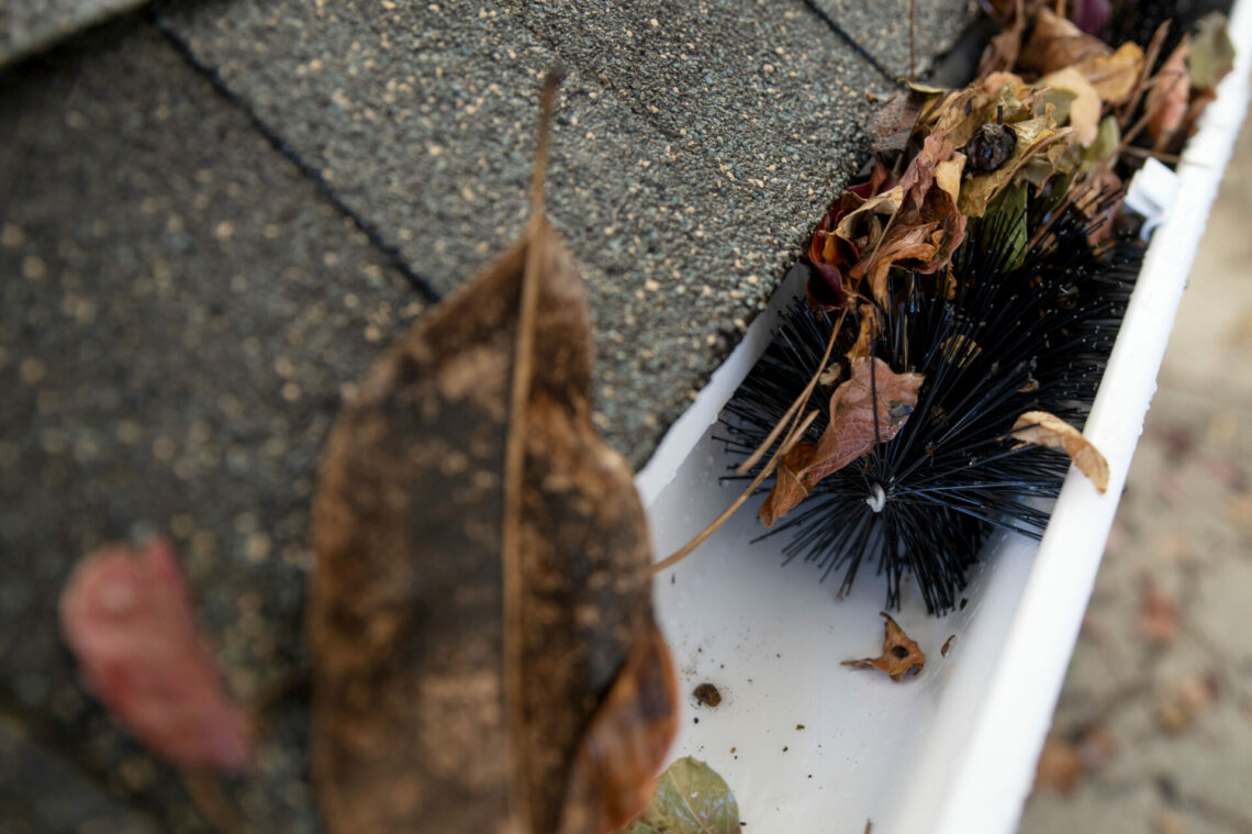 Choosing the Best DIY Gutter Guards Easily Do It Yourself