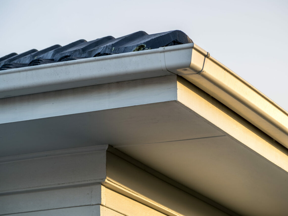 5 Best Gutter Alternatives for Your Home